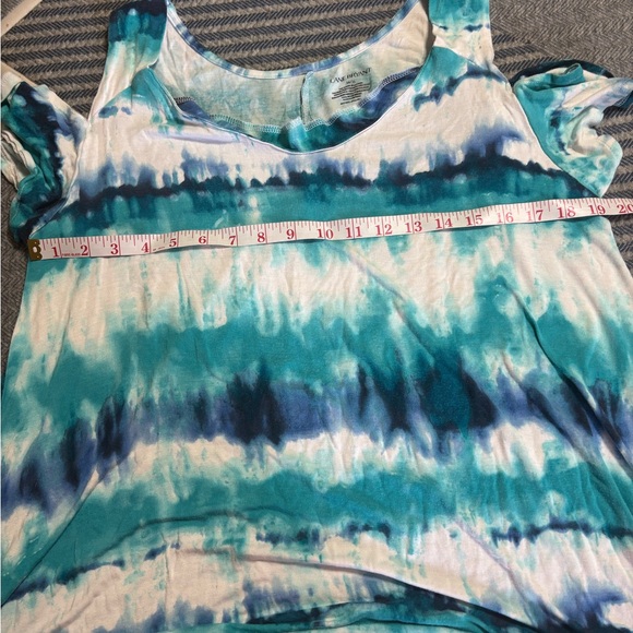 💘 5 for $25 / Teal and White Tie-Dye Blouse - Picture 8 of 13